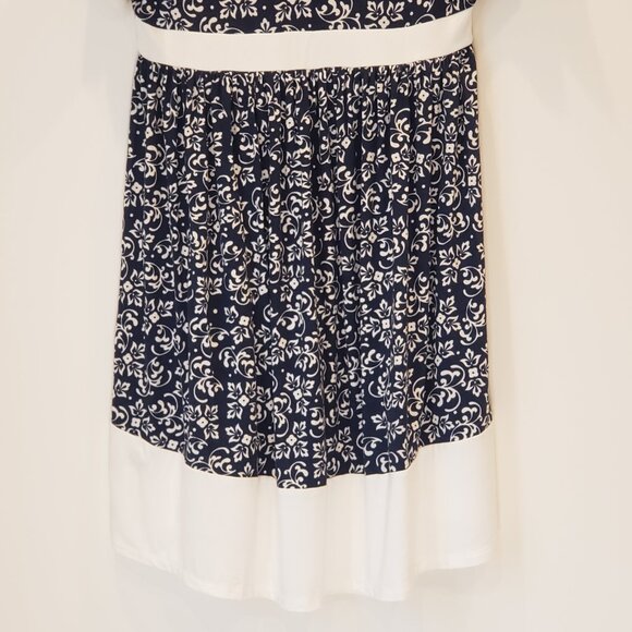 Kimi + Kai Maternity Floral V Neck Blue Dress Size Small - Picture 3 of 9